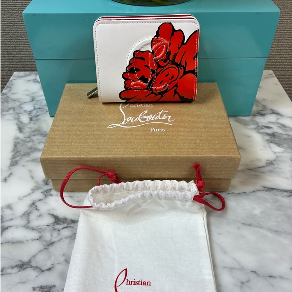 Christian Louboutin Shun Sudo Button Flower Blossoms Compact Wallet RARE NWT - Picture 2 of 13
